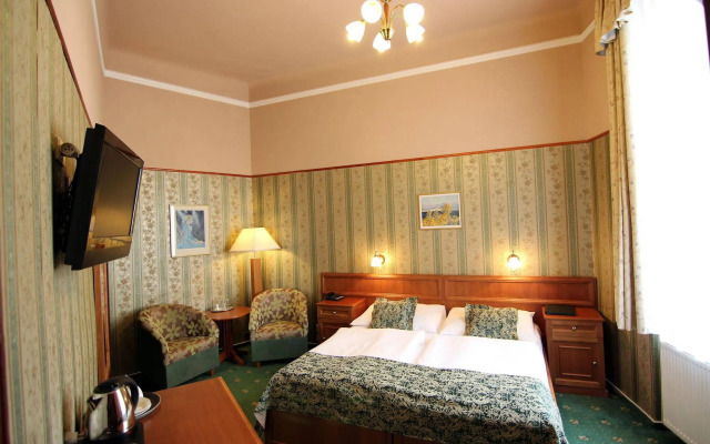 Old Prague Hotel