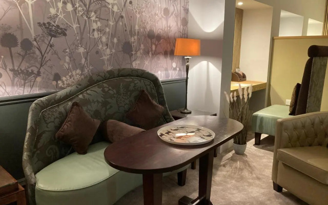 21212 Restaurant with rooms