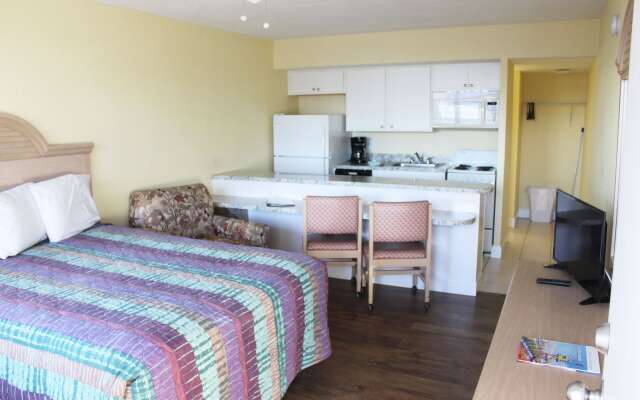 Holiday Shores Beach Club