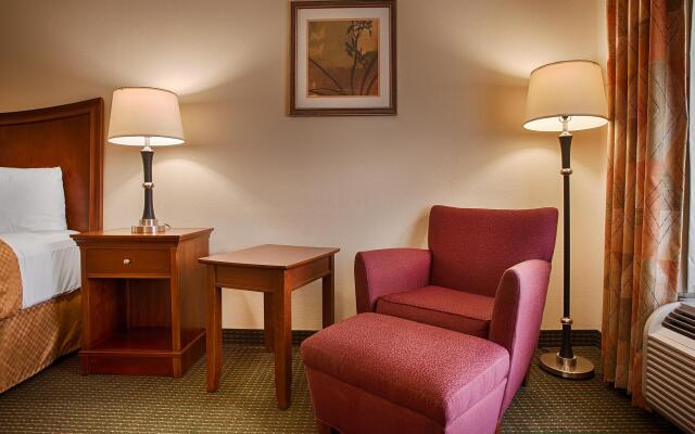 Best Western Inn & Suites - Monroe