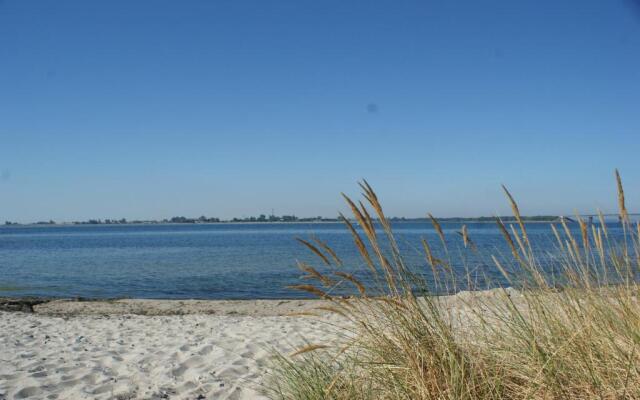 Fehmarn-OstseeferienStrandresidenz Vogelflug 14518 App 18