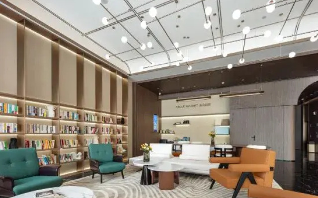 Shiyan Shanghai Road Atour Hotel
