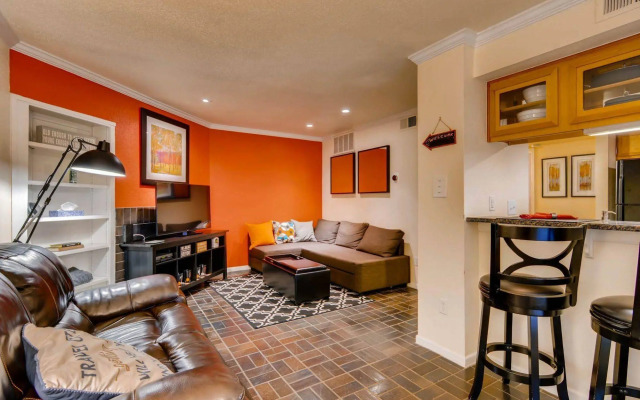 Residences at The Railyards - Downtown Austin