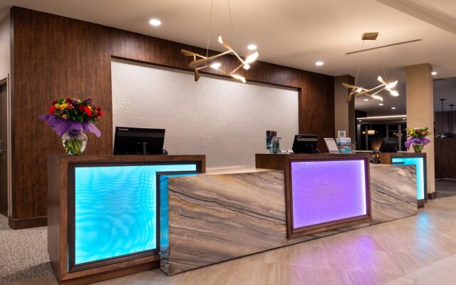 Courtyard by Marriott Charlotte Northlake