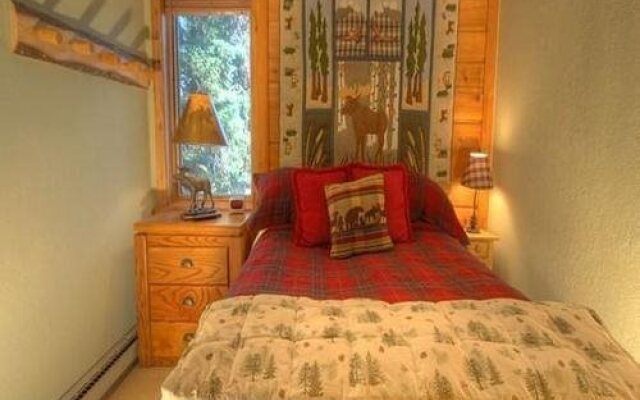 Double Eagle Condominiums