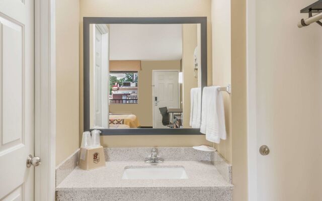 Super 8 by Wyndham Bryant Little Rock Area