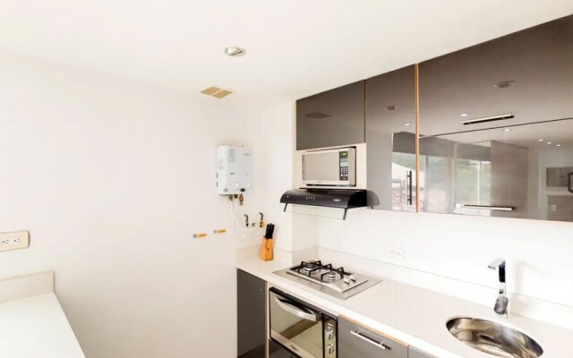 Comfortable city studio with balcony 810