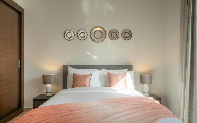 Stunning flat with balcony in Sparkle Tower