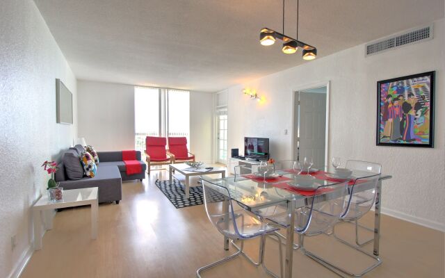 Hollywood Condos