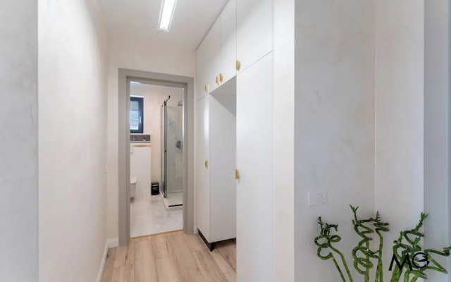 MoHost Valcom - Luxury Skyline Penthouse