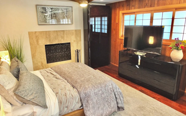 Beachside Sanctuary Lovely 3 BDR Steps to Ocean!