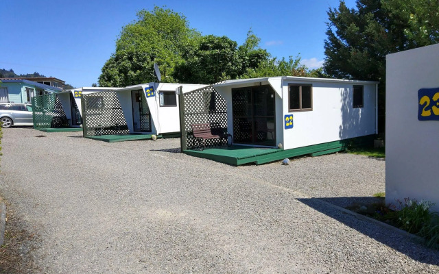 Waikawa Bay Holiday Park