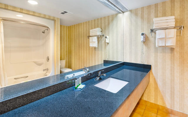 Rodeway Inn Festival