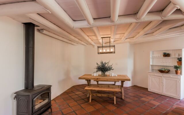 Mirabelle Bed and Breakfast Guest House