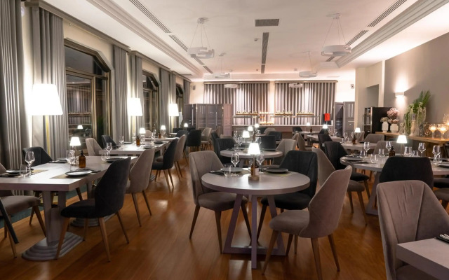 My Way Hotel & Events
