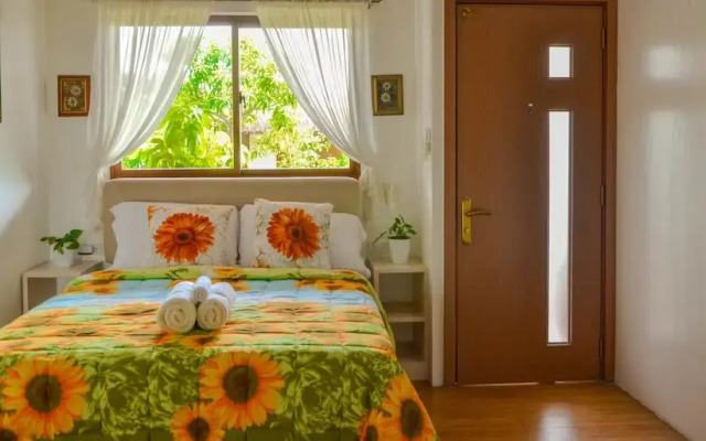 Airbnb Bahay Kubo