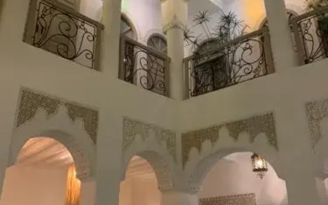 Riad Dollar Des Sables