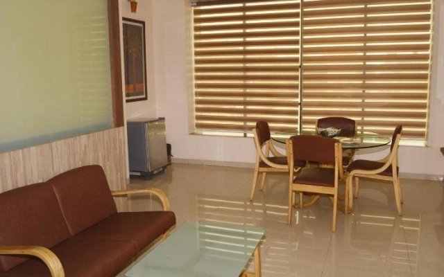 Budget Inn Palm Regency