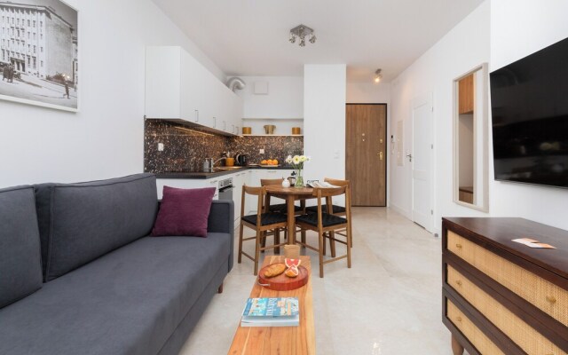 Plac Unii Apartment Gdynia by Renters