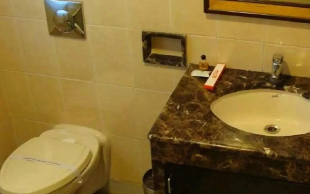 Maalgudi Hotel & Restaurant