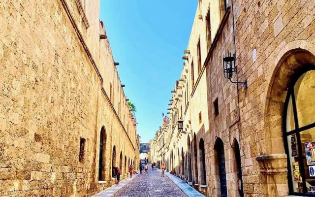 Rhodes Old Town Harmony Suite