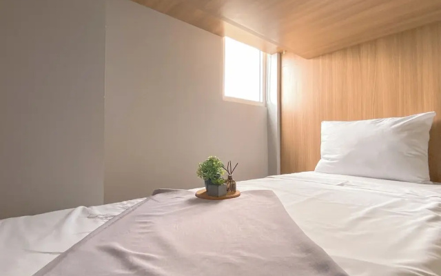 Trendy 2Br At Apartment Green Pramuka City