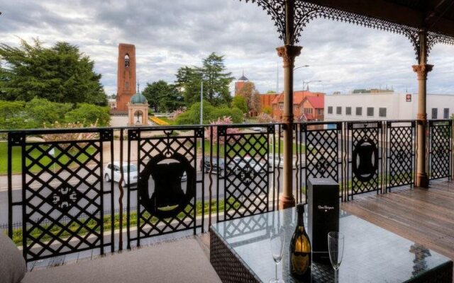 Bathurst Royal Apartments