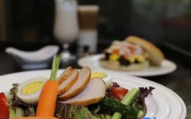 SK Simple Luxury Hotel (Shanghai Xujiahui Gymnasium Subway Station)