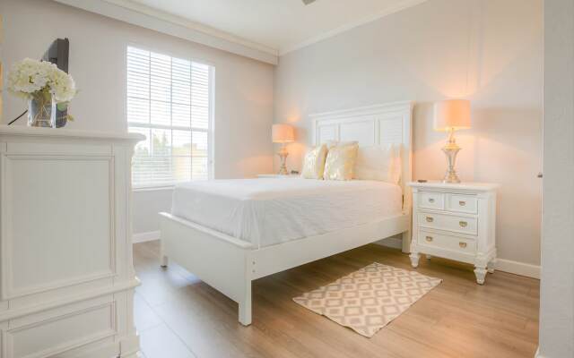 4802 Cayview Avenue #310