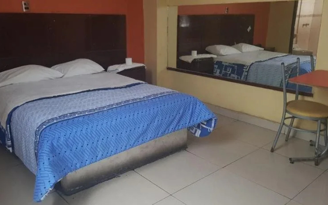 Hostal Sauna Emporio Pizarro