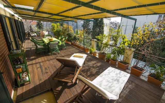 Villa Stone Flower Guest House