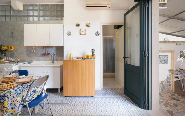 Apartment Tritone in Luxury Villa With Shared Pool