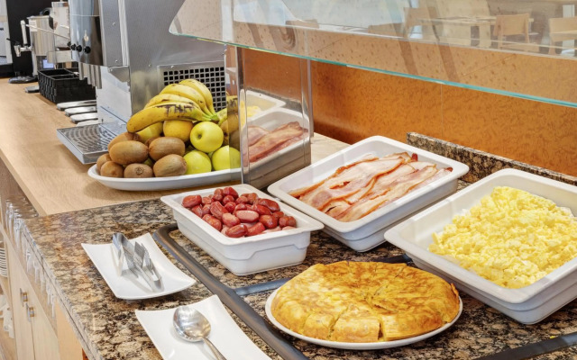 B&B Hotel Tarragona Valls Hotel