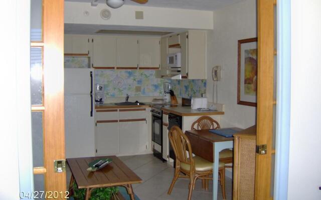 Islander Beach Resort
