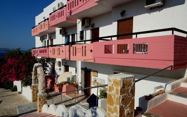 Apokoros Boutique Hotel Craft Deco & Activities'