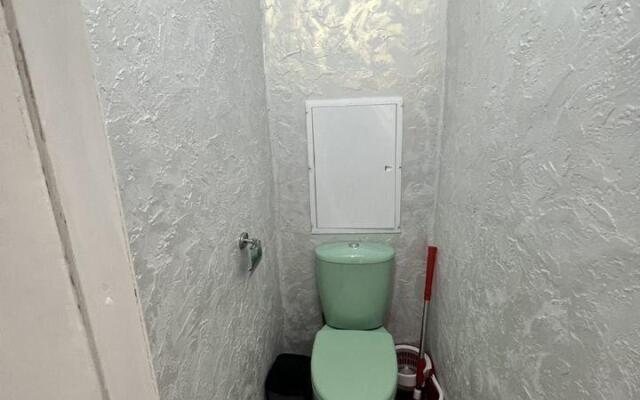 Апартаменты на улице Мамонтова 13