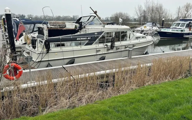 Riverside Boat Retreat on the River Thames