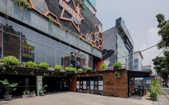 Sans Hotel Roxy Jakarta