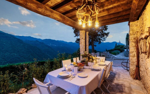 Gran Burrone Castle in Borgo a Mozzano