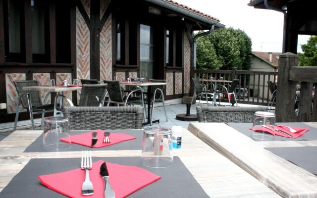 Logis Hôtel Le Fair Play