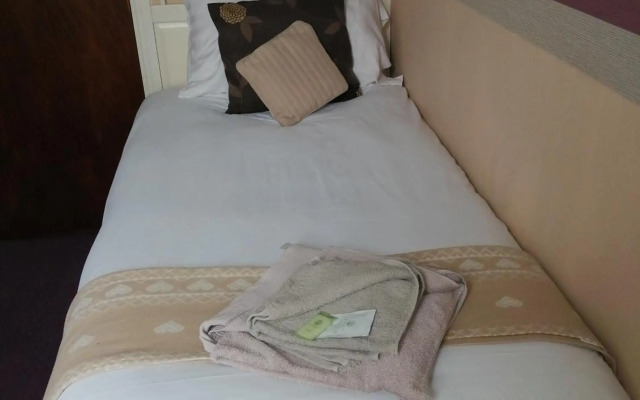 The Garnett Hotel