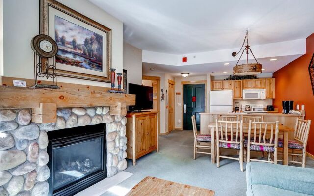 Tucker Mountain at Center Village by Copper Mountain Lodging