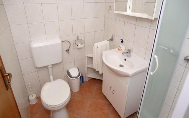 Queen beach Nin apartments Venera - AE1444