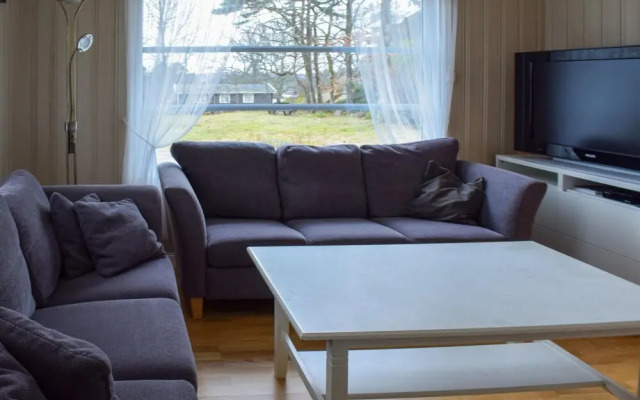 Nice Home in Stavern With 4 Bedrooms and Wifi