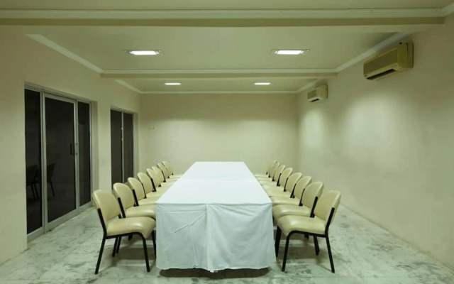 Gayathri Hotel