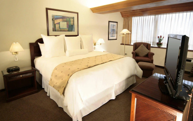 J&A Classic Hotel