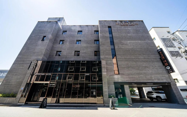 Rivertain Hotel Gyeongju