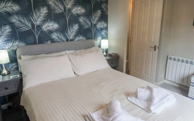 The Lodge @ Clifftop Park