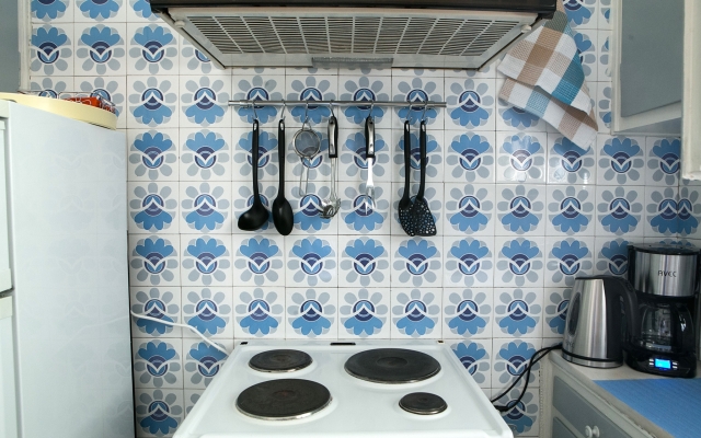 Best House, Larisis Metro, Athens