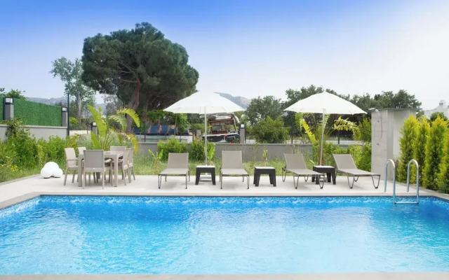 İmportantTravel BD4108 2Bedroomed Villa